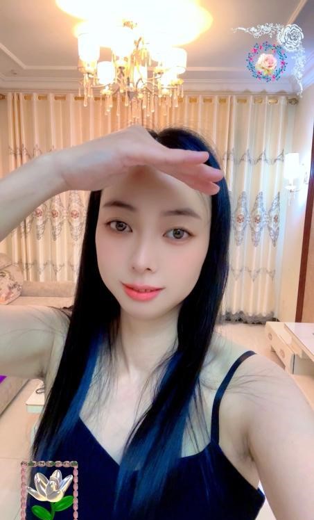筱筱花式抓龙筋