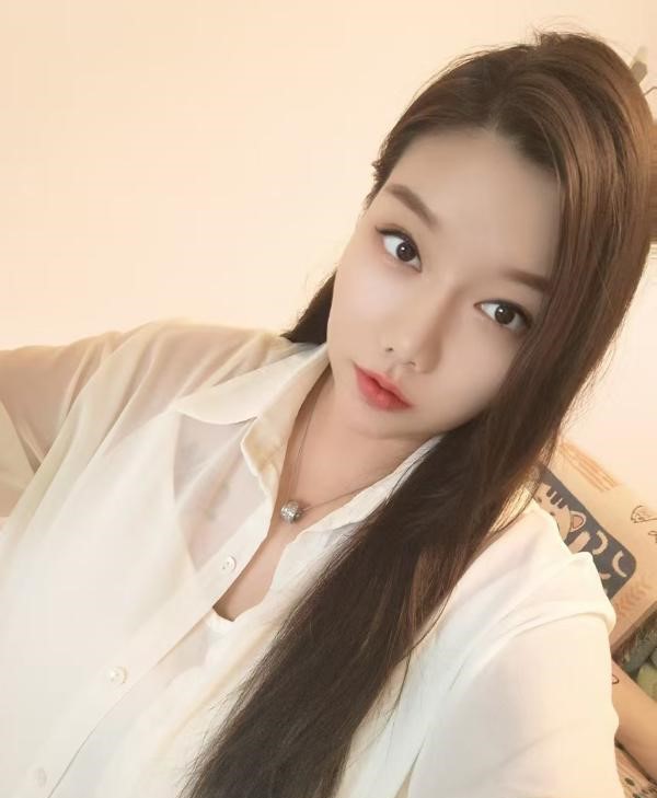 罗湖箫后欣欣