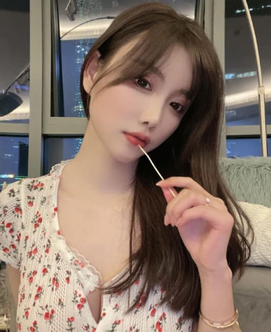嫖个小靓妹!服务技术方面不差