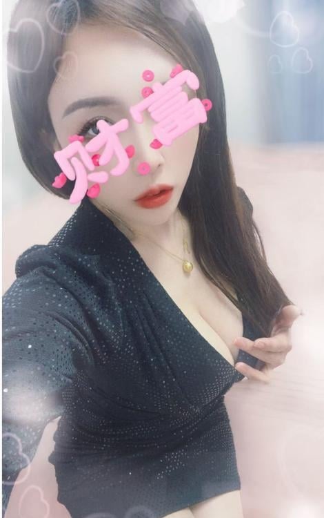 罗湖晶晶