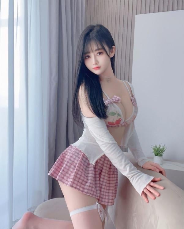 园区性感小菲