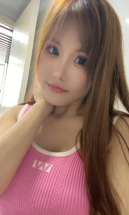 海珠风骚粉胸沐汐