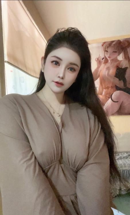 福田大胸小pp