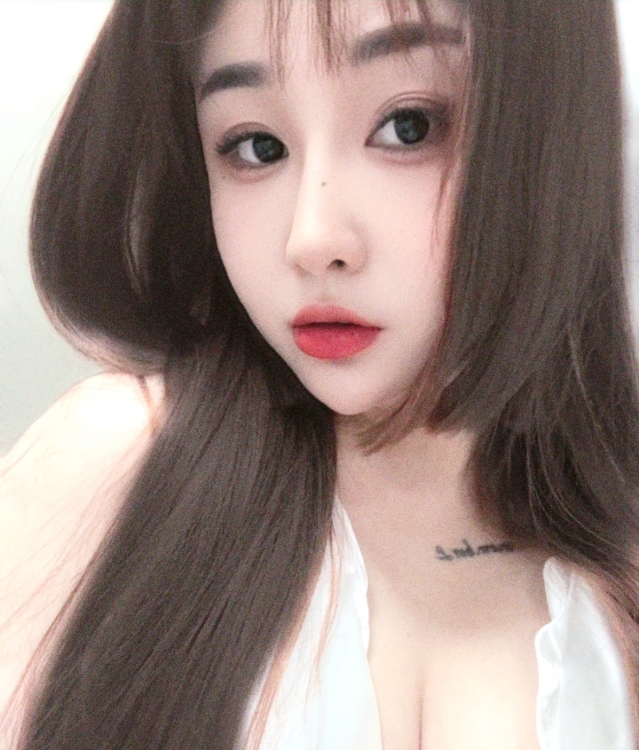 翘臀美腿小骚B