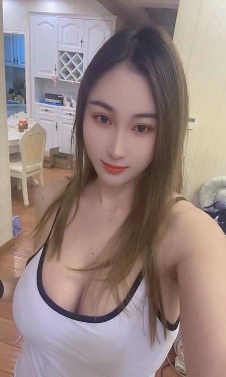 E奶景恩