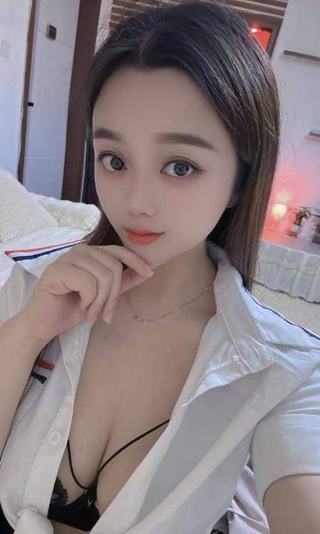 大奶子芒果妹