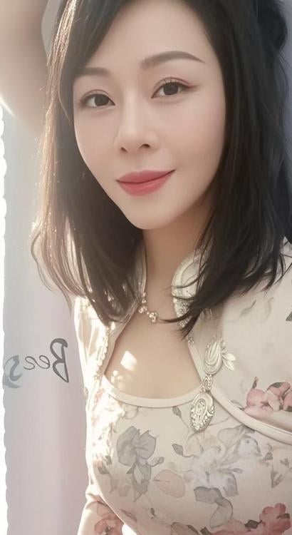 海珠舌吻少妇