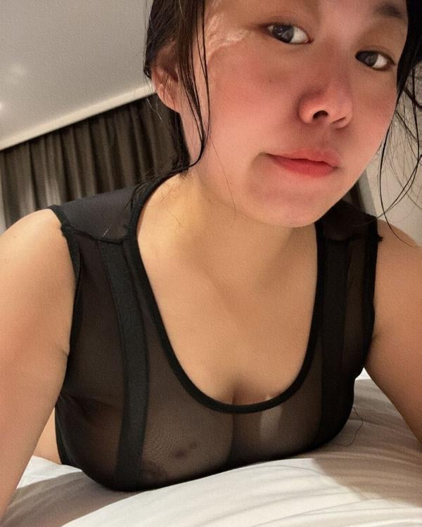 大胸服务系轻熟少妇