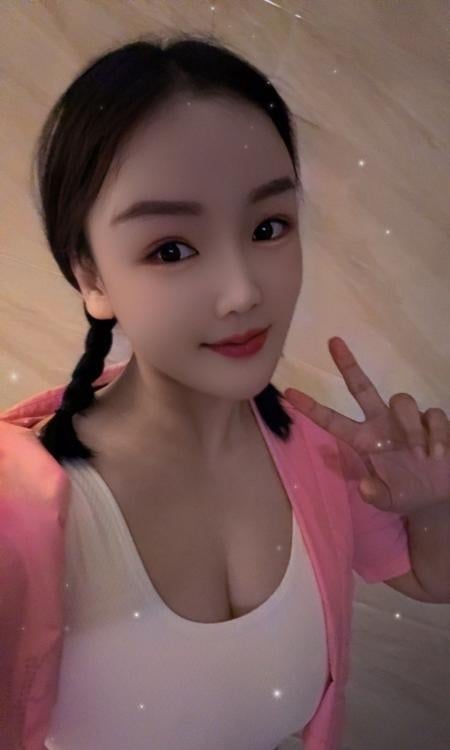 女友感护士楚依