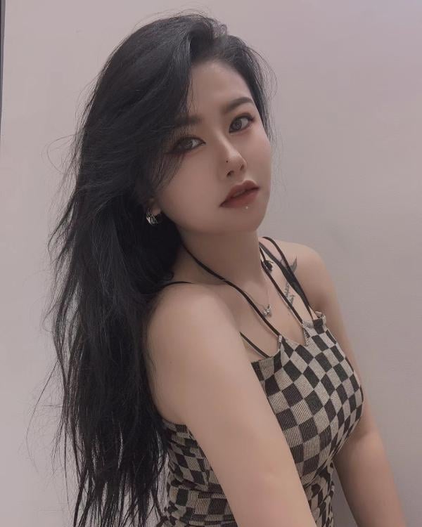 龙华D奶木子