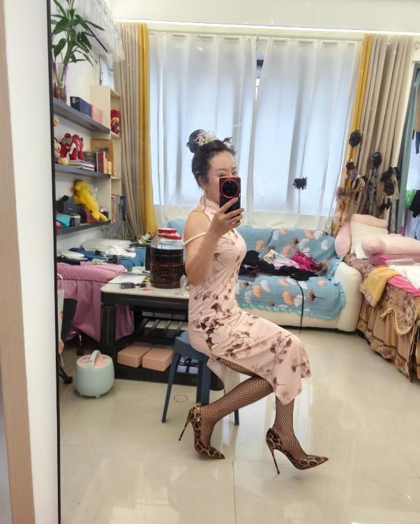 风骚制服少妇