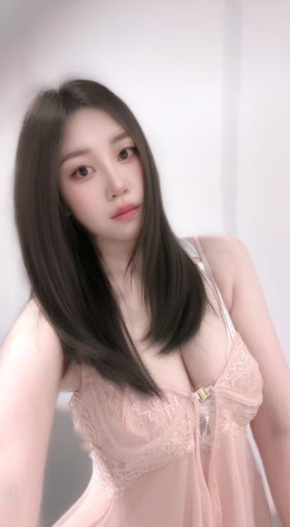 大长腿美少女