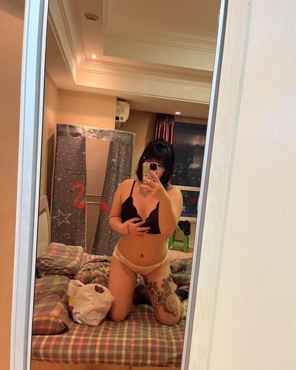 体验纹身小妹