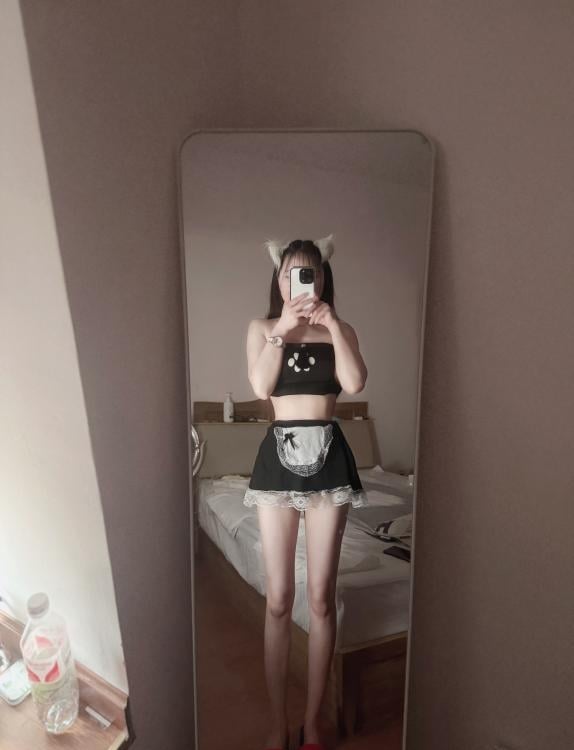 诗诗自聊半套