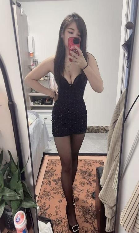 风骚黑丝长腿少妇