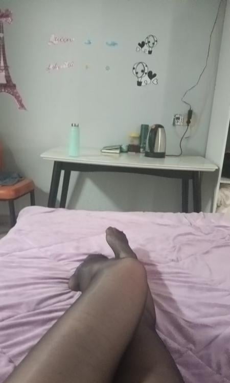 长腿黑丝熟女