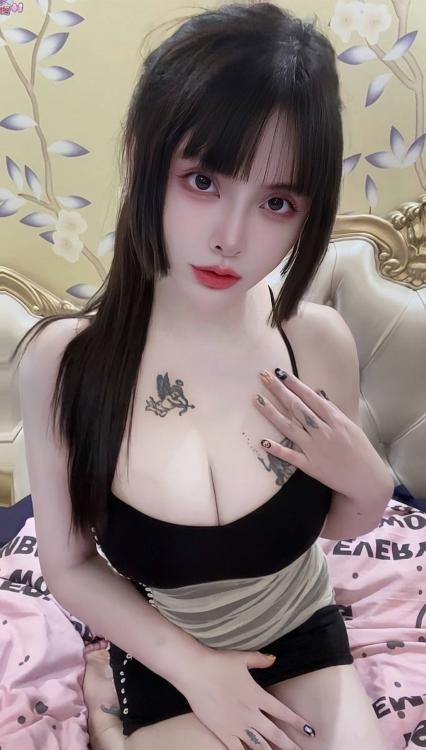 徐汇巨乳性感女神希希