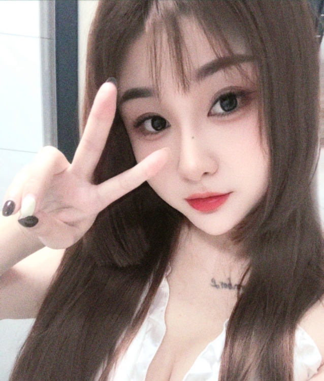 翘臀美腿小骚B