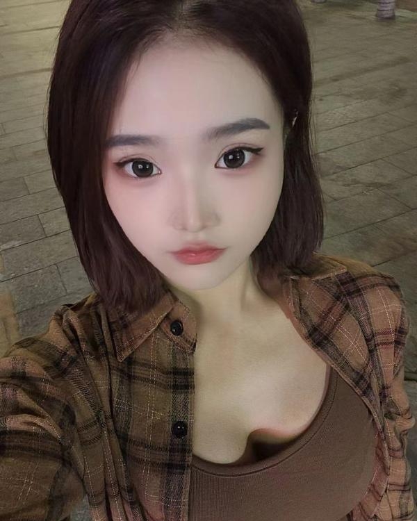 天河大胸美女