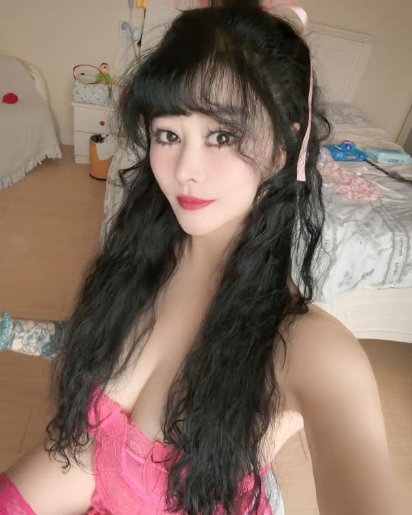 粉装大G奶