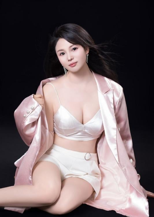 武昌小妮子