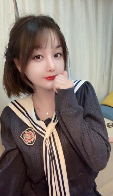 大波轻熟诗诗姐