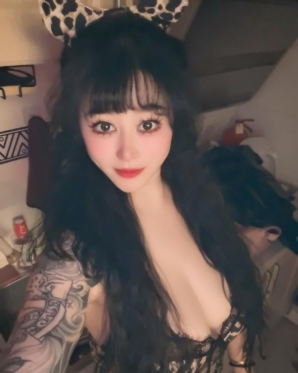 花臂G奶