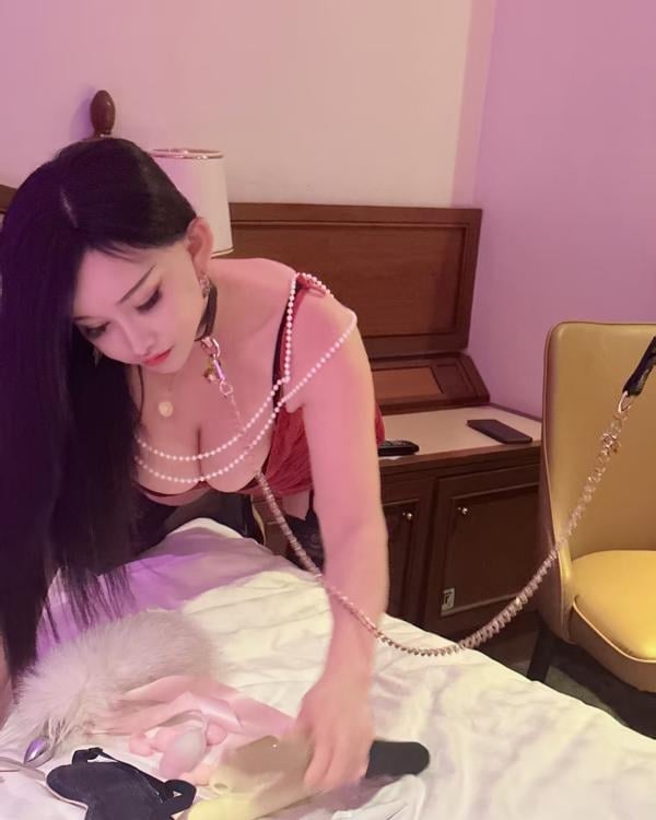 sm小骚货