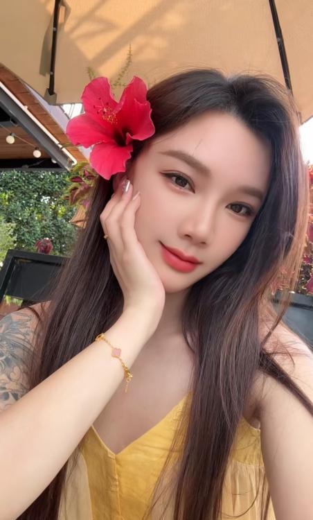 诱惑的铭铭