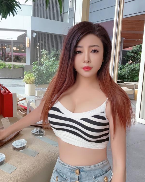 莞式服务女王蜜宝