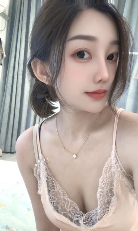 爱健身的丫头