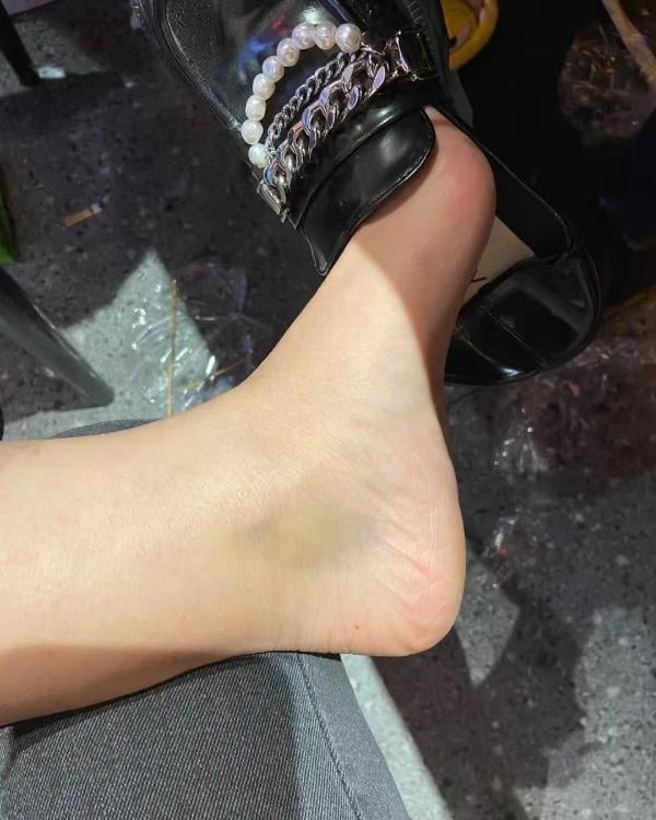 下沙足尖上的小鸟