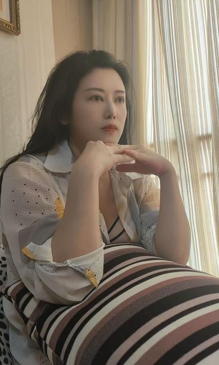 开福大奶少妇