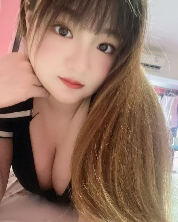 全能大胸骚女