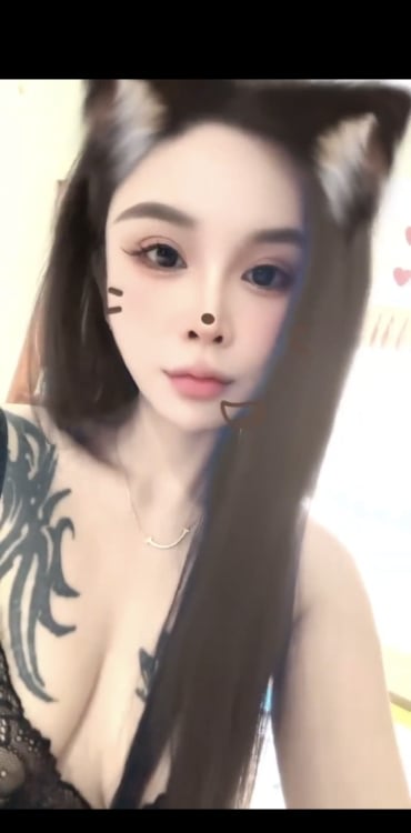 江宁娇小美女