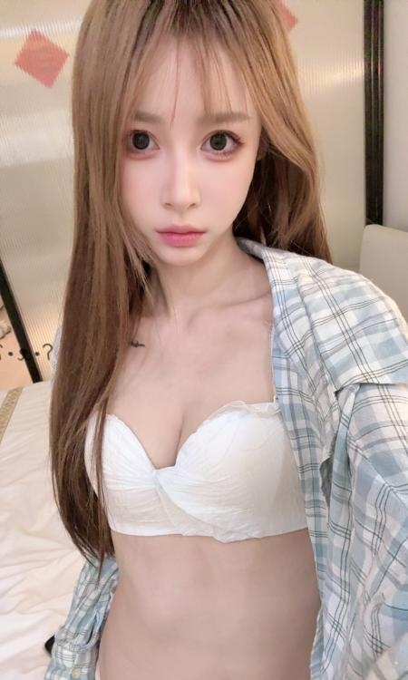 服务系制服多的御姐