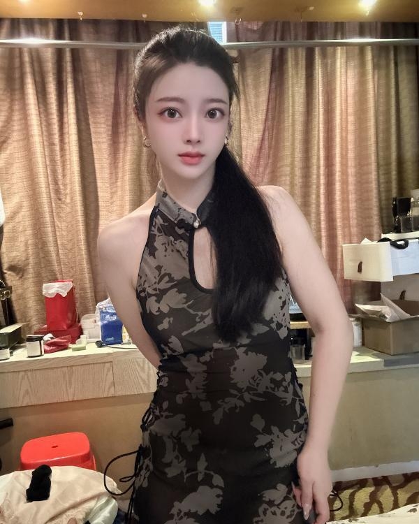 大奶柒柒老师