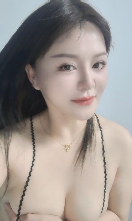 服务不错的小骚妇