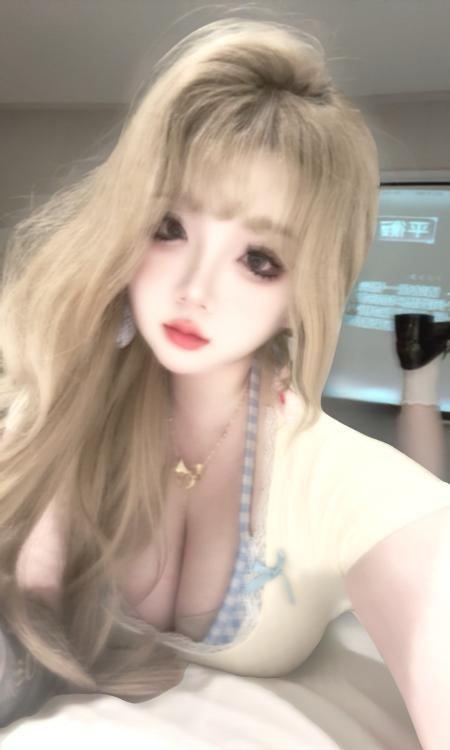 波霸美女媛媛