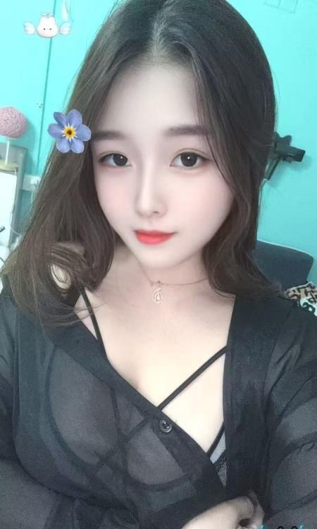 丰满雪白嫩妹