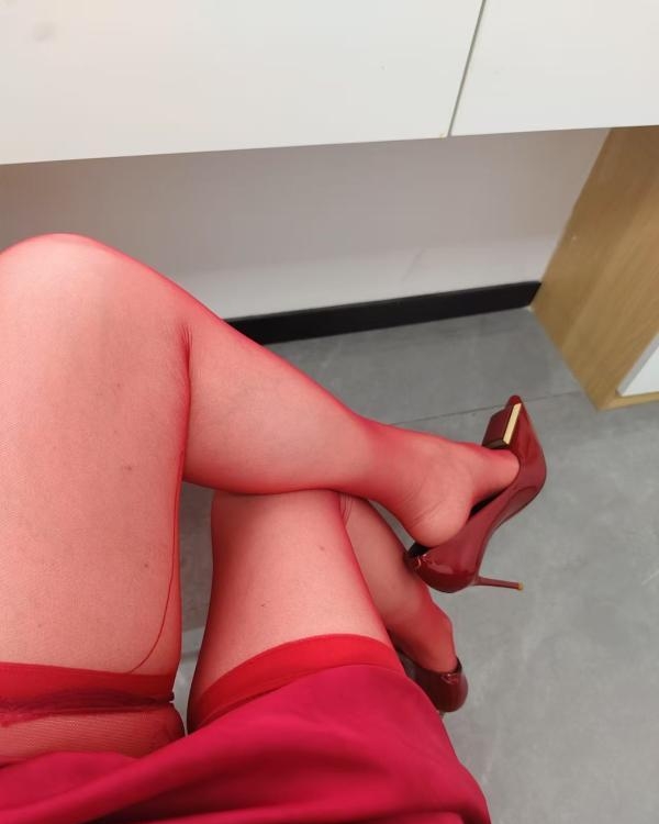 合肥性感眼镜少妇