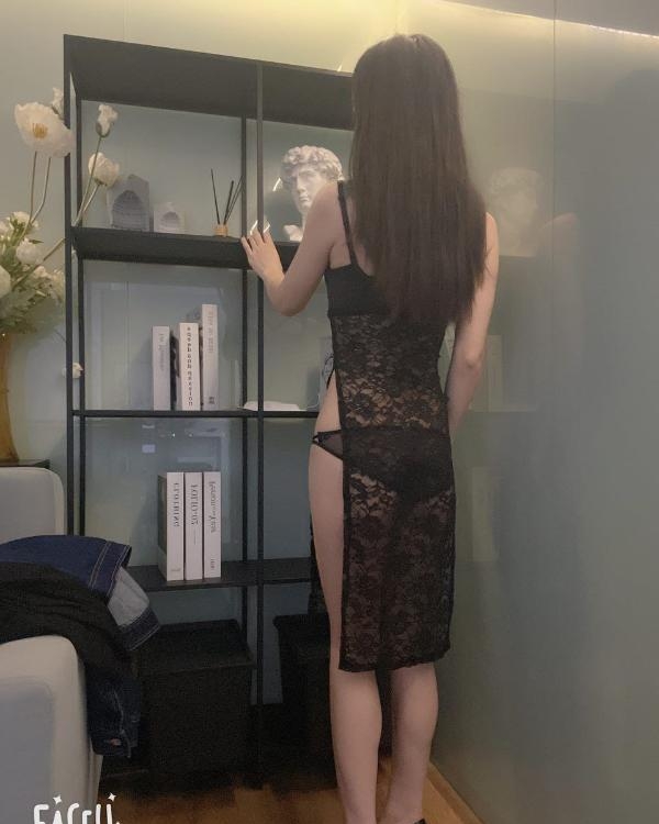 妖媚火辣身材