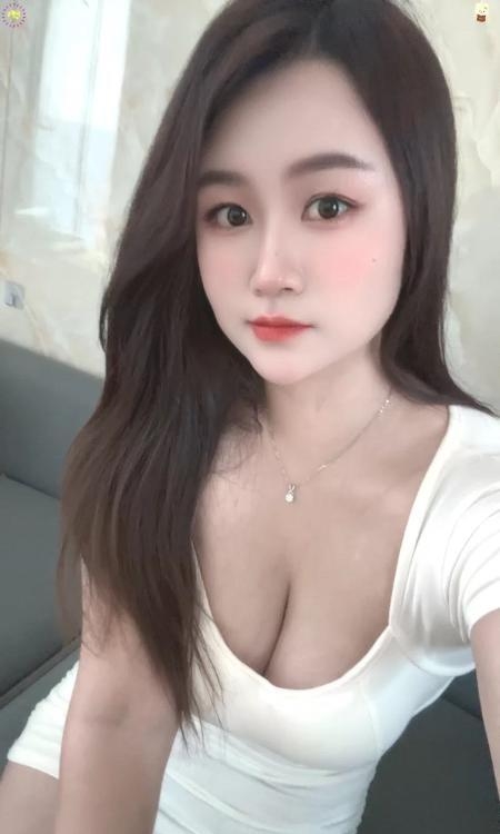 渝北丰满大奶萱萱