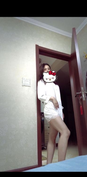 青岛万种风情小姐姐