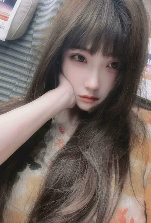 服务型美女
