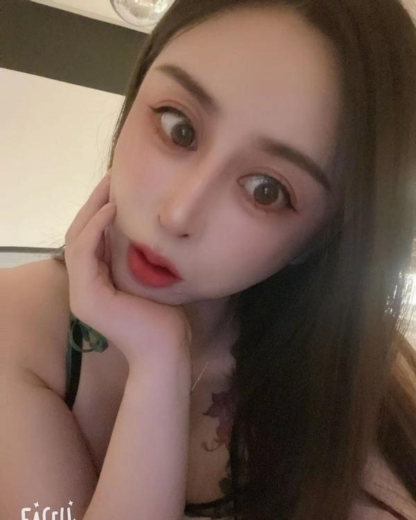 妖媚火辣身材