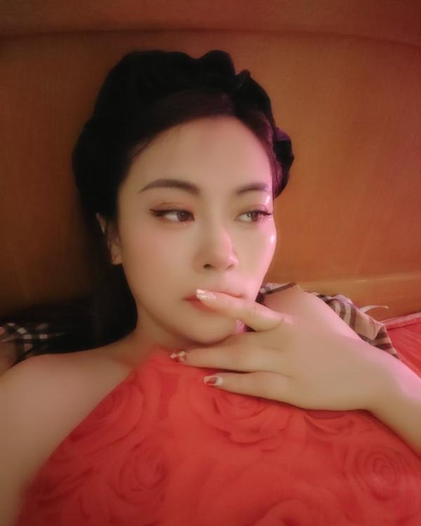 潮喷英姐