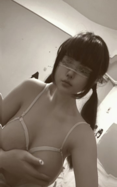 南京童颜巨乳京京