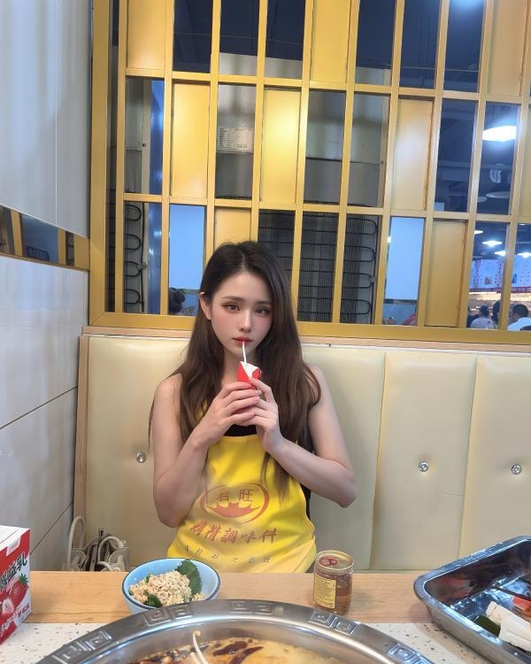渝北区性感甜妹小娜