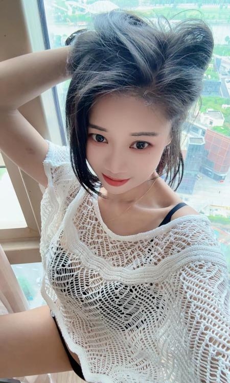 长腿少妇叮当